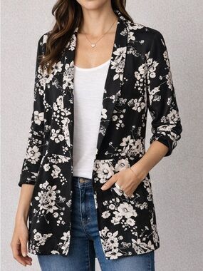 ASTR Black White Floral Blazer Lightweight Open Front Jacket Size Small Feminine